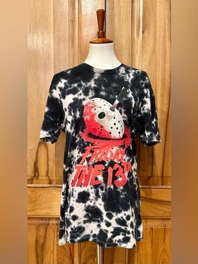 NWT Friday the 13th Tie Dye Hockey Mask/Knife T-Shirt - M